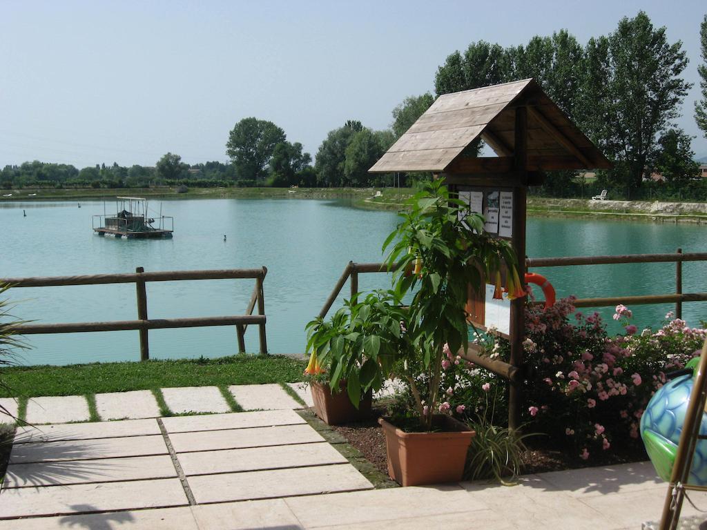 Bed and Breakfast Laghetto Ai Portici Pastrengo Exterior foto